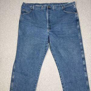 Wrangler rugged wear relaxed fit mens jeans 50 x 32 medium wash workwear 35001ai